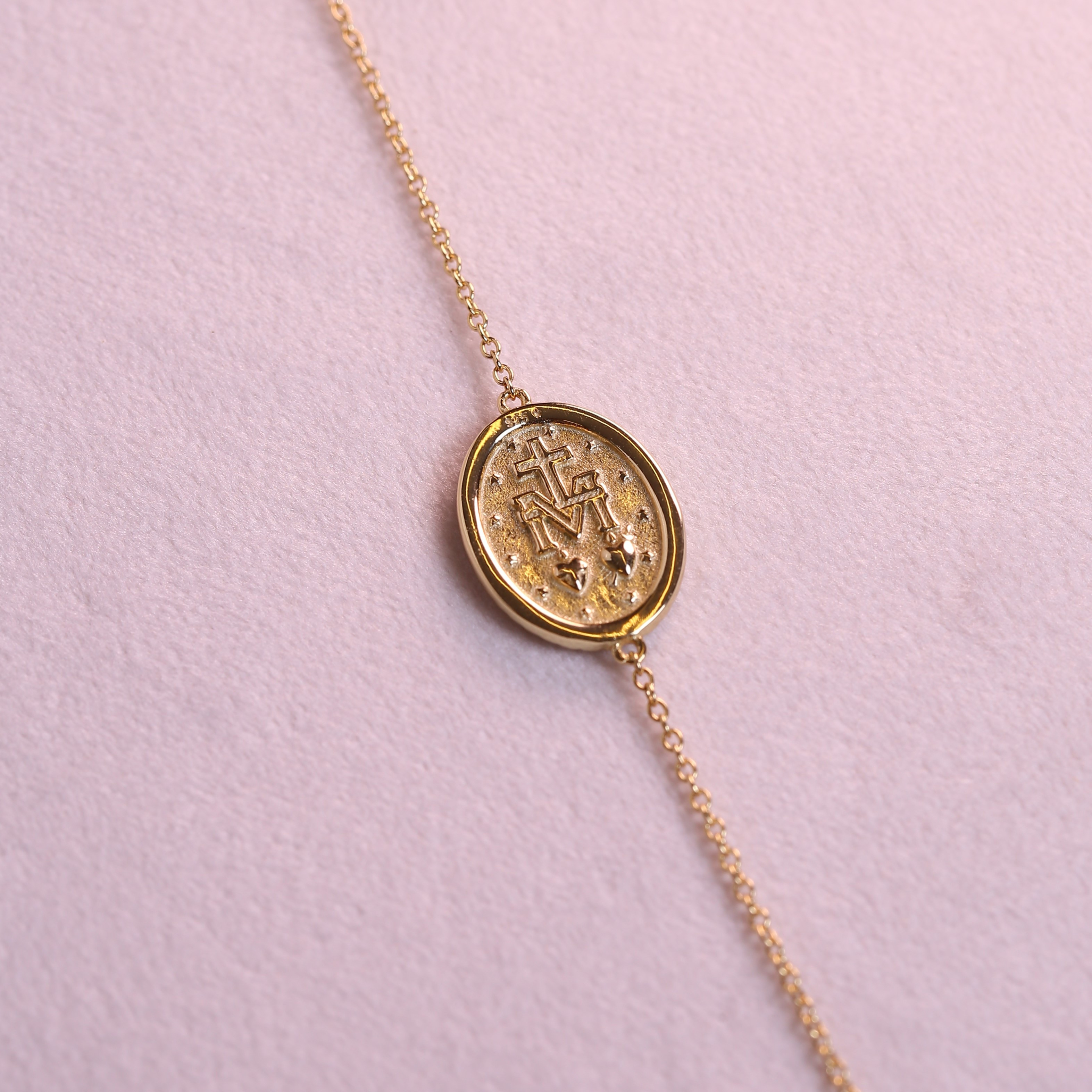 Pulseira Nsa Aparecida Cravejada Com Moissanites Em Prata Com Banho Em Ouro Amarelo 