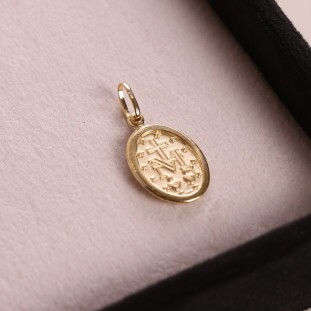 Pingente Oval Nsa Das Graças Médio Em Ouro Amarelo 