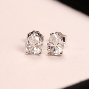 Brinco Gota Com Moissanites Em Prata 