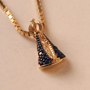 Pingente  Nsa Senhora Aparecida Cravejada Com Zircônias Em Ouro Amarelo 