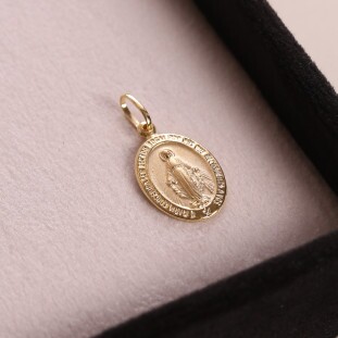 Pingente Oval Nsa Das Graças Médio Em Ouro Amarelo 