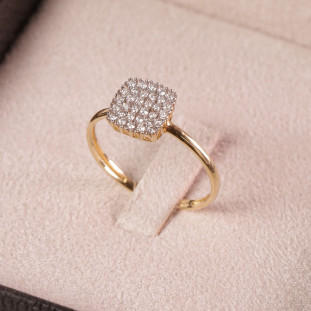 Anel Quadrado Cravejado Com Diamantes Em Ouro Amarelo