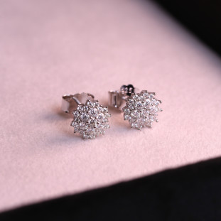 Brinco Chuveiro Cravejado Com Moissanites Em Prata 