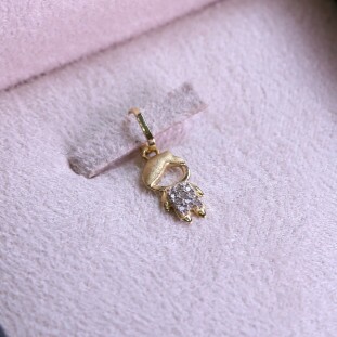 Pingente Menino Com Diamantes Em Ouro Amarelo 
