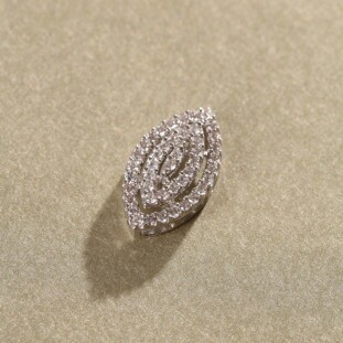 Pingente Navet Vazado Cravejado Com Zircônias Em Ouro Branco