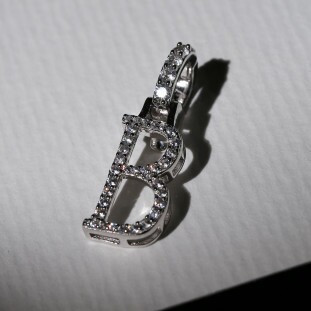 Pingente Riviera Letra B Cravejado Com Zircônias Em Prata