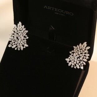 Brinco Earcuff Cravejado Com Zircônias Em Prata 