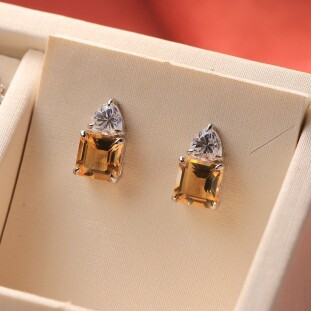 Brinco Triangular Com Moissanite e Citrino Em Prata 