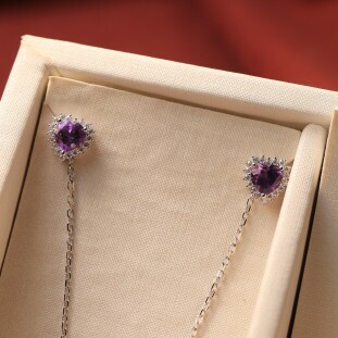 Brinco Coração Cravejado Com Moissanites e Ametistas Em Prata 