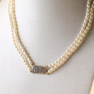 Colar de  Pérolas Amor Cravejada Com Diamantes Em Ouro Amarelo 