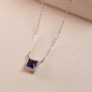 Gargantilha Quadrada Cravejada Com Zircônias Tipo Safiras Em Prata 