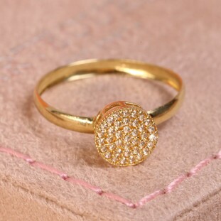 Anel Redondo Pavê Cravejado Com Zircônias Em Ouro Amarelo 