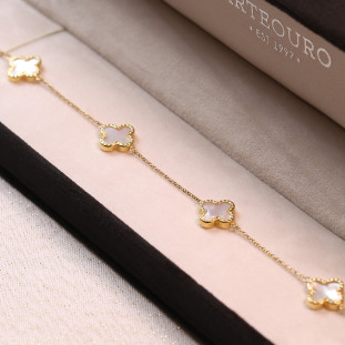Pulseira Trevos Madrepérola Em Ouro Amarelo