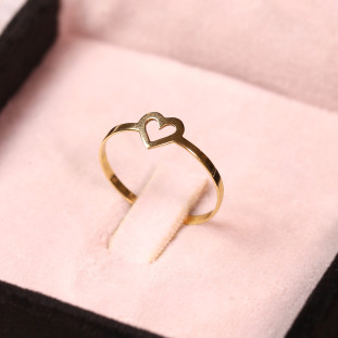 Anel Coração Vazado Pequeno em Ouro Amarelo