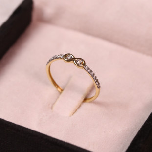 Anel Infinito Cravejado Com Diamantes Em Ouro Amarelo