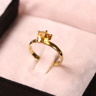 Anel Coração Com Citrino Em Ouro Amarelo