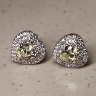 Brinco Coração Cravejada Com Zircônias Amarelas Em Prata