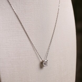 Gargantilha Oval Com Moissanite Em Prata 