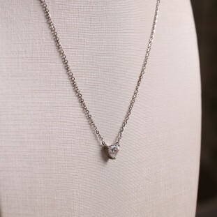 Gargantilha Coração Com Moissanite Em Prata 