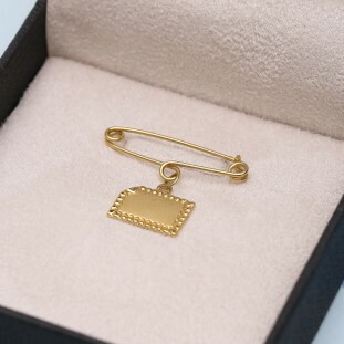 Broche Com Placa Em Ouro Amarelo