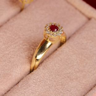 Anel Chuveiro Cravejado Com Diamantes e Rubis Em Ouro Amarelo 