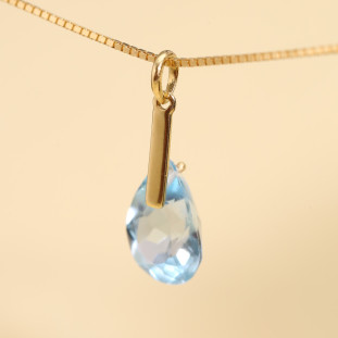 Pingente Com Topazio Gota Em Ouro Amarelo 