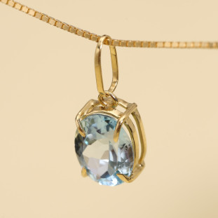 Pingente Com Topazio Oval Em Ouro Amarelo 
