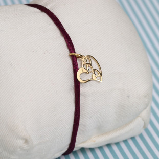 Pulseira Fio de Seda Com Pingente Coração Vazado Em Ouro Amarelo