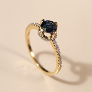 Anel Circulo Cravejado Com Safira e Diamantes Em Ouro Amarelo