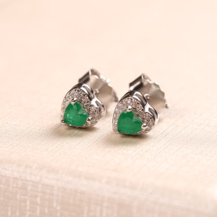 Brinco Coração Cravejado Com Zircônia Tipo Esmeralda Em Prata 