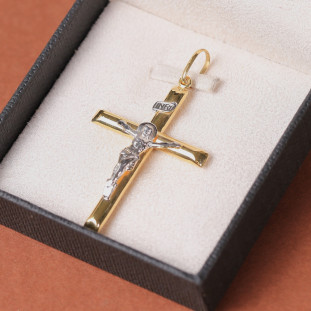 Pingente Cruz Com Cristo Em Ouro Amarelo 