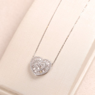 Gargantilha Coração Pizza Cravejado Com Zircônias Em Prata 