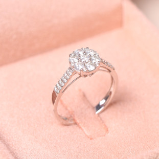 Anel Chuveiro Redondo Cravejado Com Diamantes Em Ouro Branco 