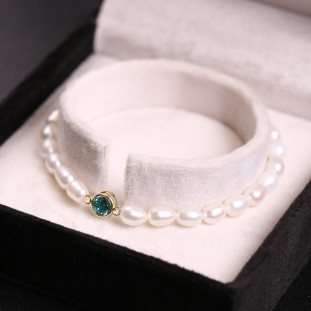 Pulseira Ponto De Luz  Com Pérolas e Jade Azul Em Ouro Amarelo 