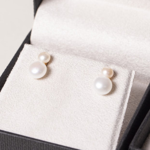 Brinco Pérolas Duplas Em Ouro Amarelo 