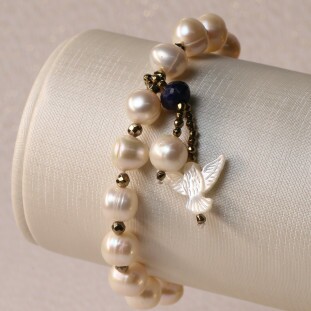 Pulseira Pérolas Terço Com Espirito Santo