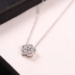 Gargantilha Flor Cravejada Cravejado Com Zircônias Em Prata