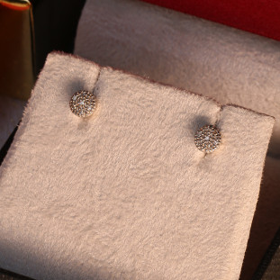 Brinco Chuveiro Cravejado Com Diamantes Em Ouro Branco