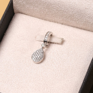 Pingente Gota Pavê Diamantes Em Ouro Branco 