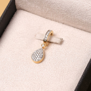 Pingente Gota Pavê Com Diamantes Em Ouro Amarelo