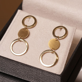 Brinco Elos Pendurados Com Detalhe Fosco Em Ouro Amarelo 