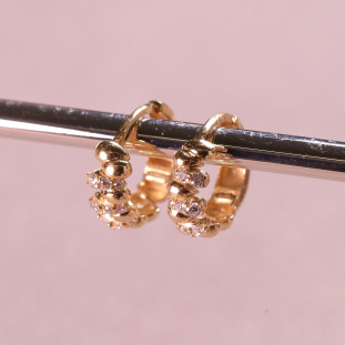 Argola Gomos Média Cravejada Com Zircônias Em Ouro Amarelo 