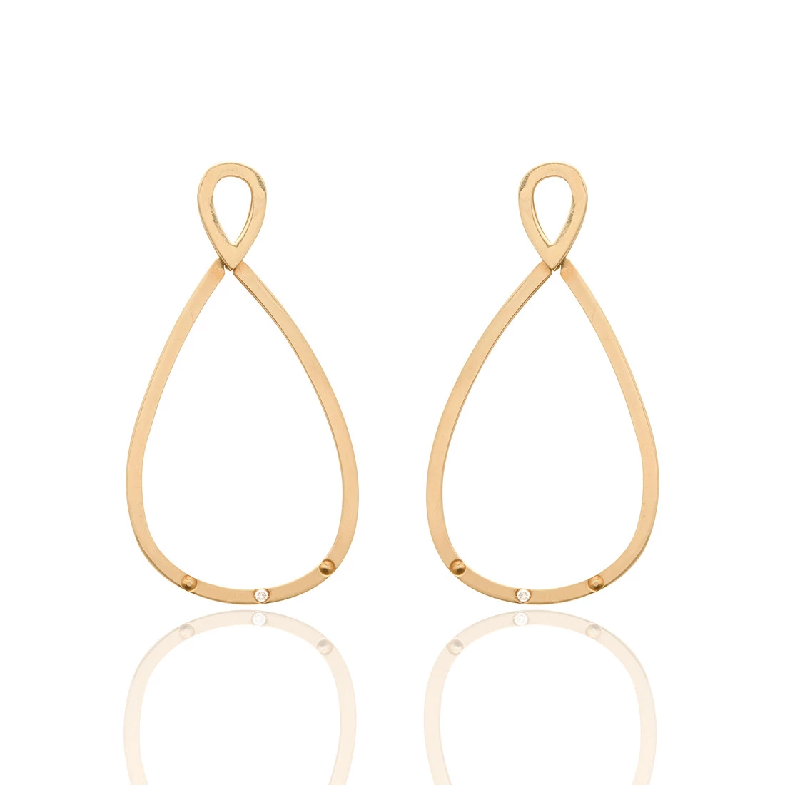 Brinco Duas Gotas Vazadas em Ouro Amarelo