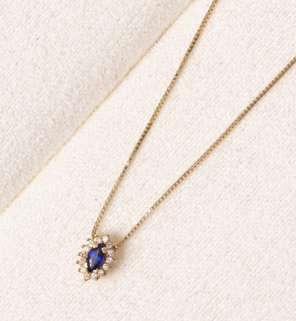 Gargantilha Safira Navete com Diamantes em Ouro Amarelo