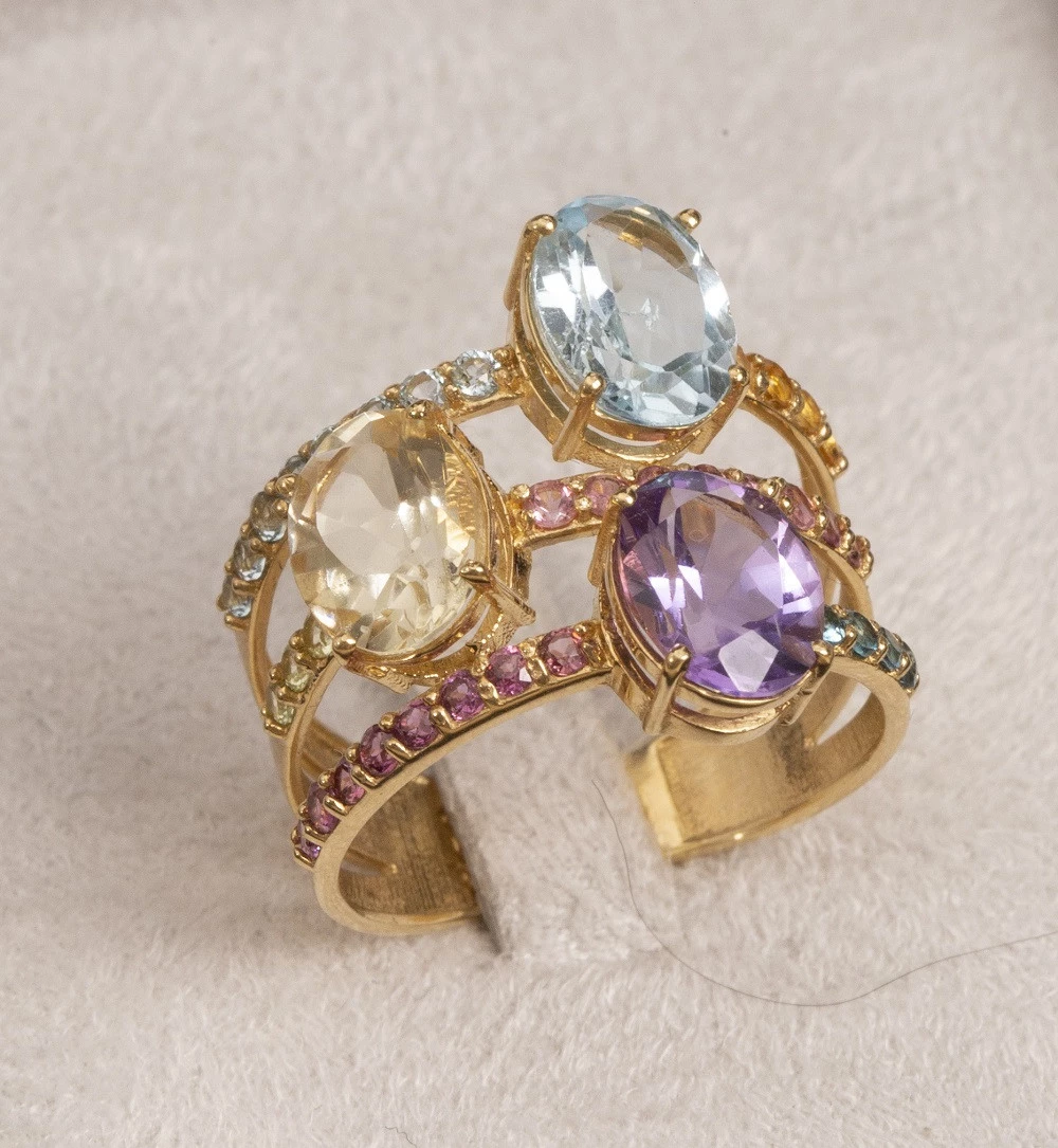Anel Oval com Pedras Naturais 3 Aros em Ouro Amarelo