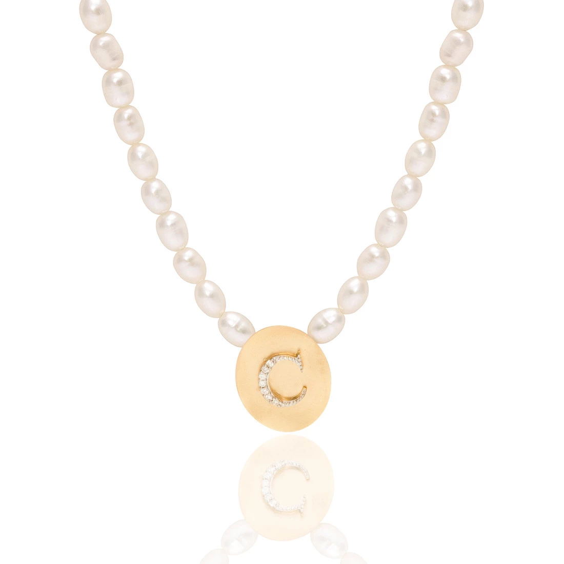 Colar Pérola Letra C com Diamante em Ouro Amarelo