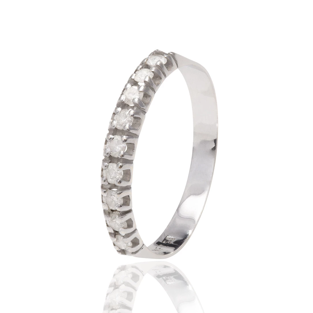 Anel Meia Aliança com Diamantes em Ouro Branco