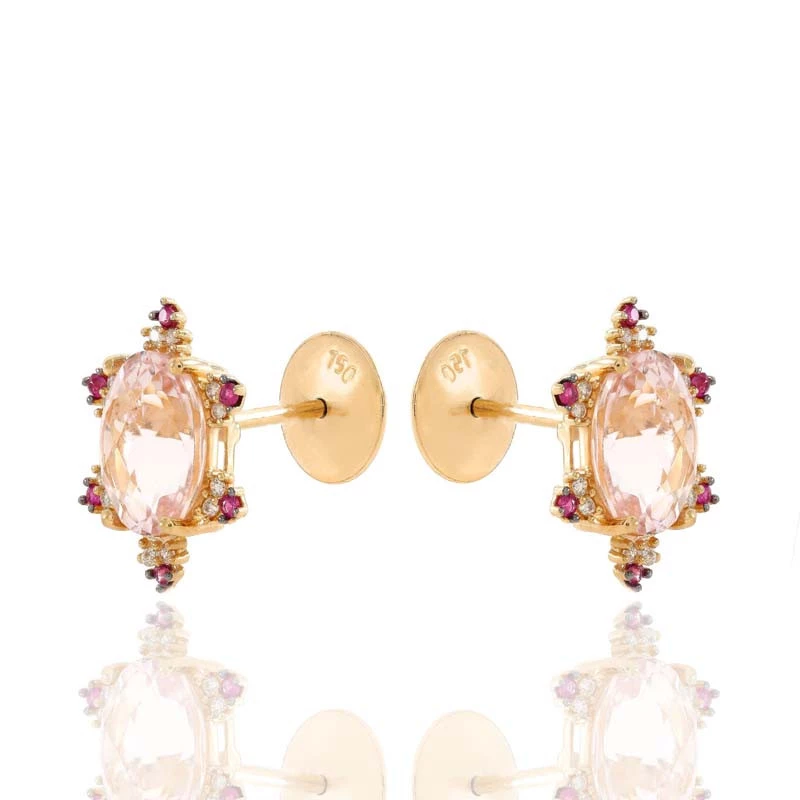 Brinco com Morganita e Diamantes em Ouro Amarelo