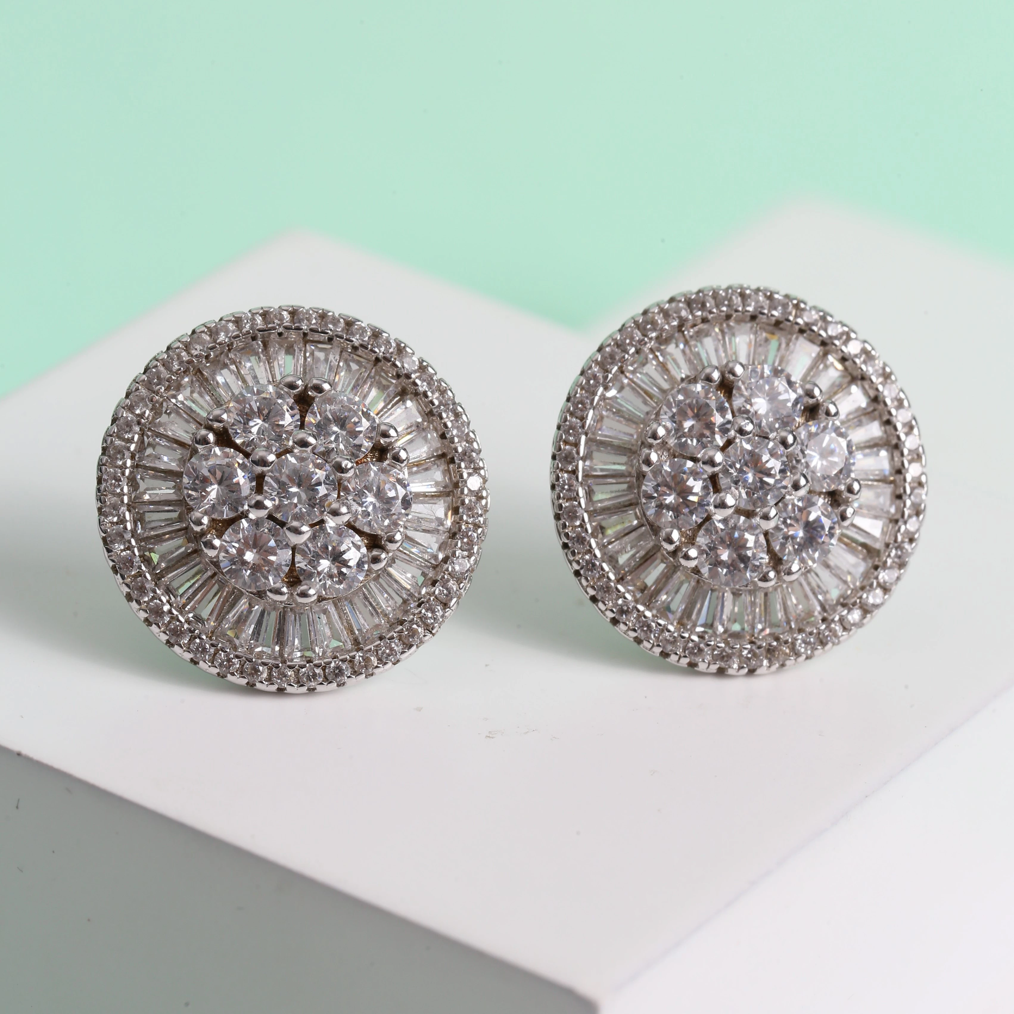 Brinco Pizza Cravejado com Zircônia em Prata