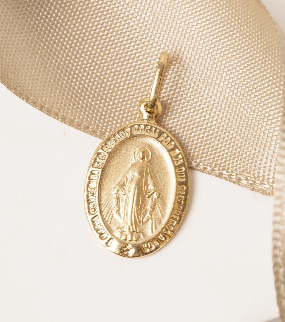 Pingente Nsa Sra das Graças em Ouro Amarelo